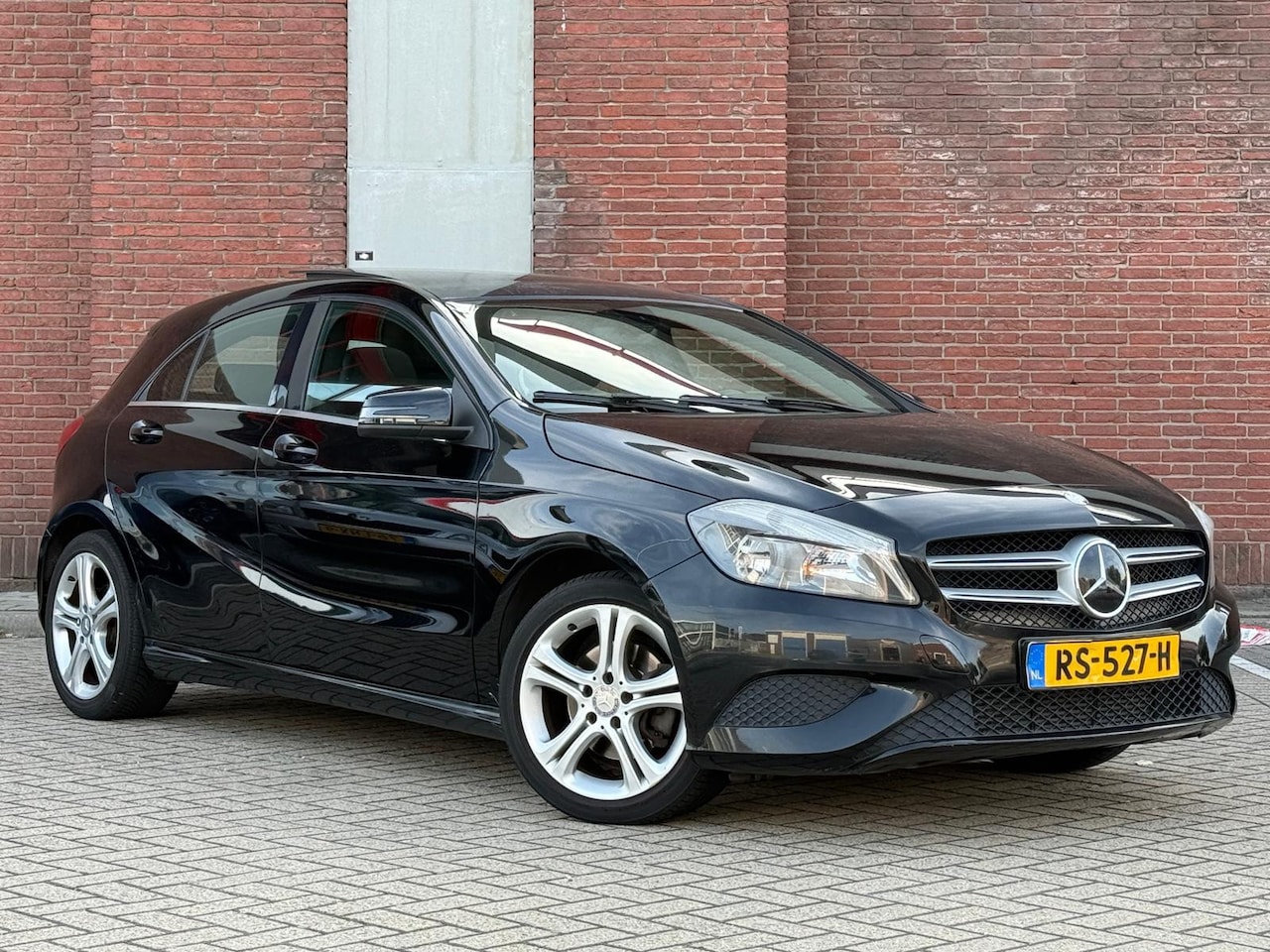 Mercedes-Benz A-klasse - 200 Prestige|AUTOMAAT|PANNO|LEDER|CAMERA|CRUISE - AutoWereld.nl