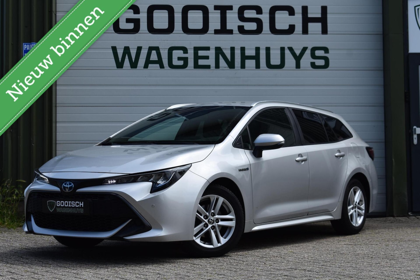 Toyota Corolla Touring Sports - 1.8 Hybrid Business | Carplay | Climate Control | Cruise Control | - AutoWereld.nl