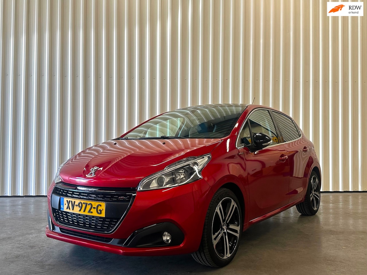 Peugeot 208 - 1.2 PureTech GT-Line Automaat/Panodak - AutoWereld.nl