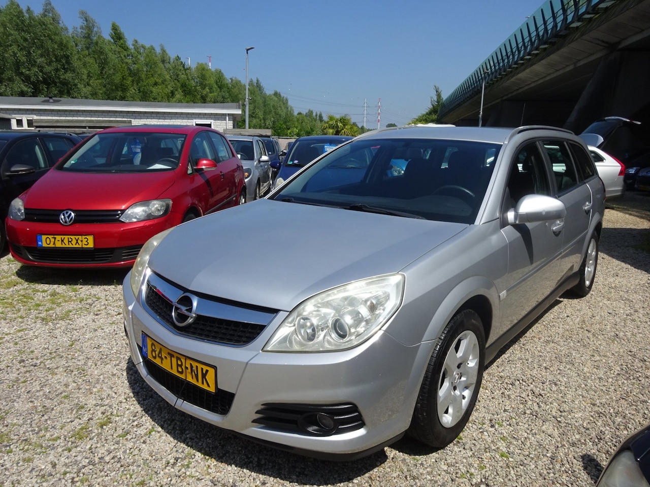 Opel Vectra Wagon - 2.2-16V Business. Cruise control, Navigatie, Airco - AutoWereld.nl