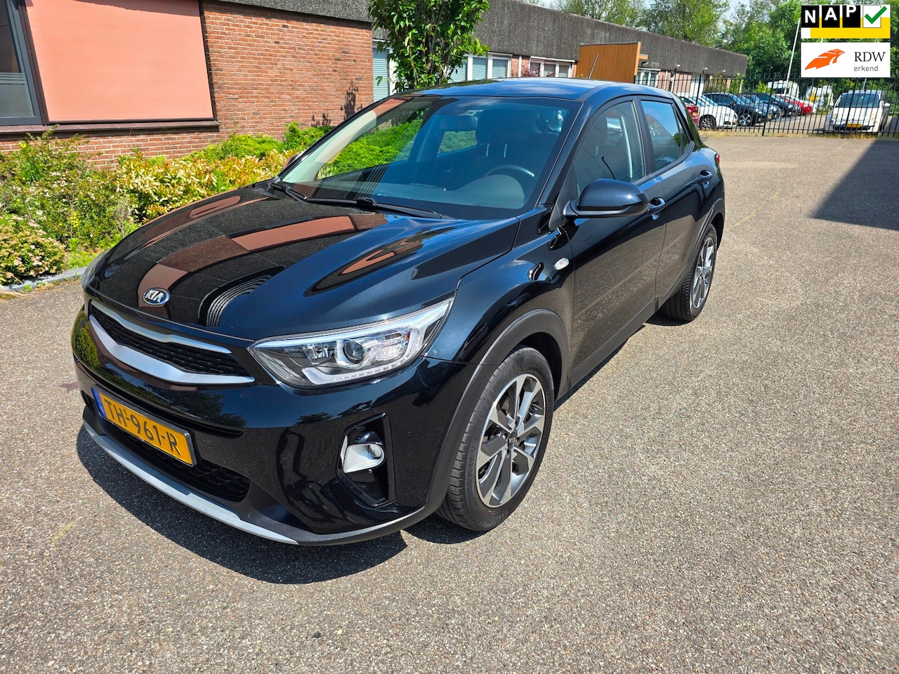 Kia Stonic - 1.0 T-GDi ComfortPlusLine Navigator Airco Nap Boekjes - AutoWereld.nl