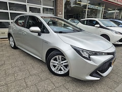 Toyota Corolla - 1.8 Hybrid Dynamic limited Pdc voor en achter