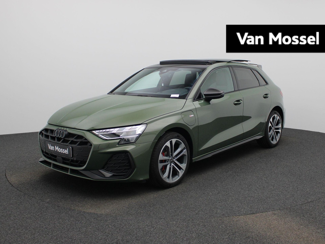 Audi A3 Sportback - 45 TFSI e S edition Competition | S-line | Automaat | Navigatie | Camera | Smartphone inte - AutoWereld.nl