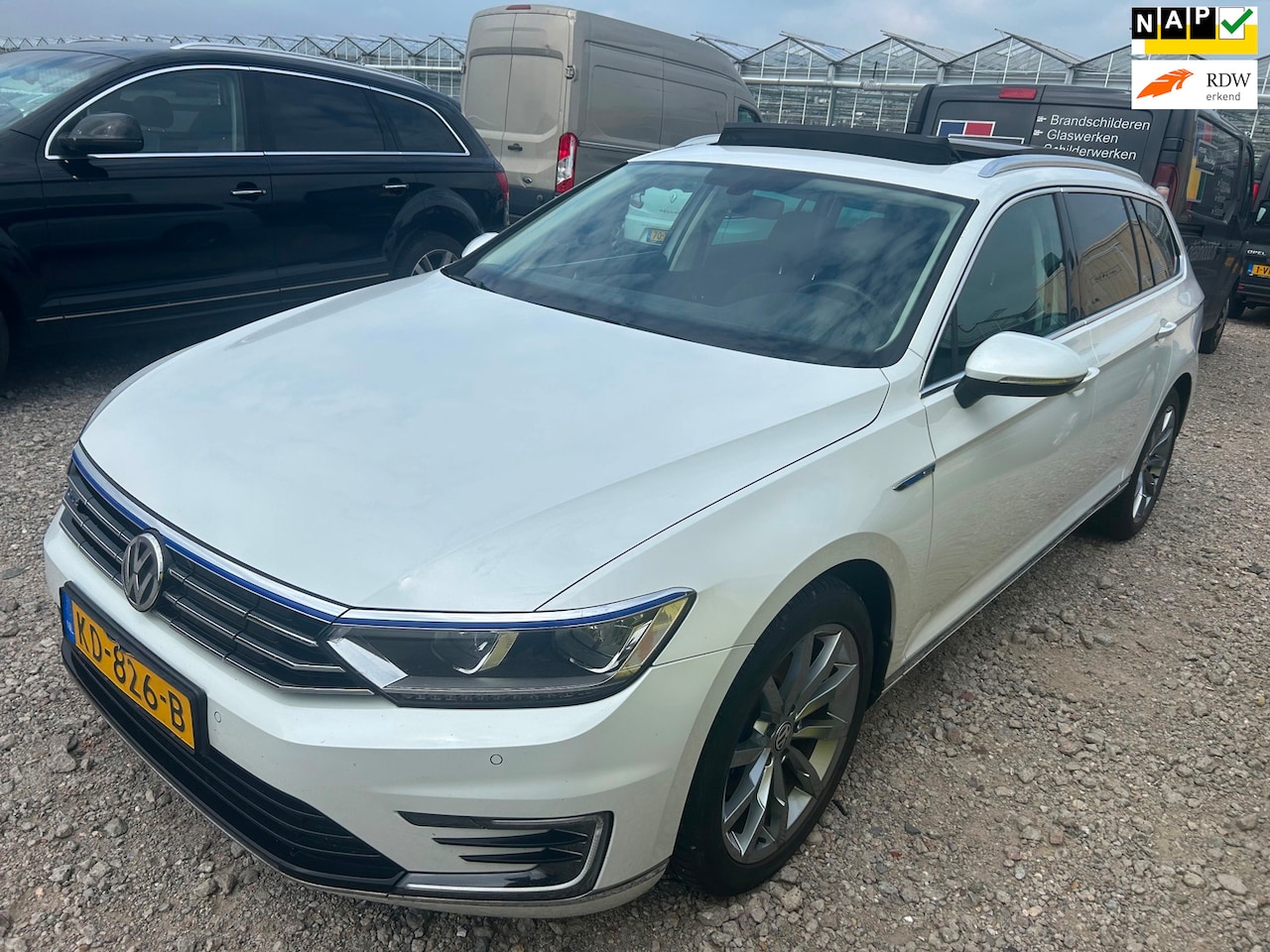 Volkswagen Passat Variant - | 2016 | 1.4 TSI GTE Highline | Automaat | APK - AutoWereld.nl