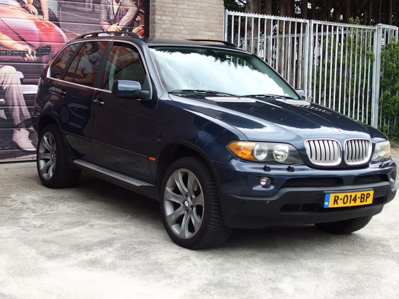 BMW X5 - 4.4i Mooie en goed onderhouden V8 BMW, Youngster dus gunstige IB bijtelling met trekgewich - AutoWereld.nl