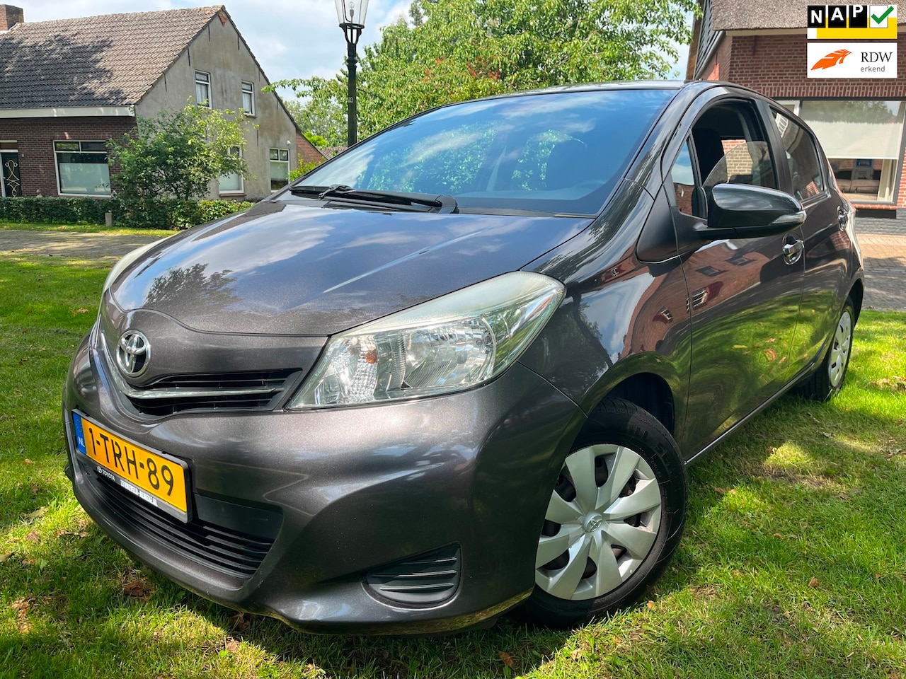 Toyota Yaris - 1.0 VVT-i Now ORG NL/5DRS/AIRCO/ COMPL.ONDERH - AutoWereld.nl