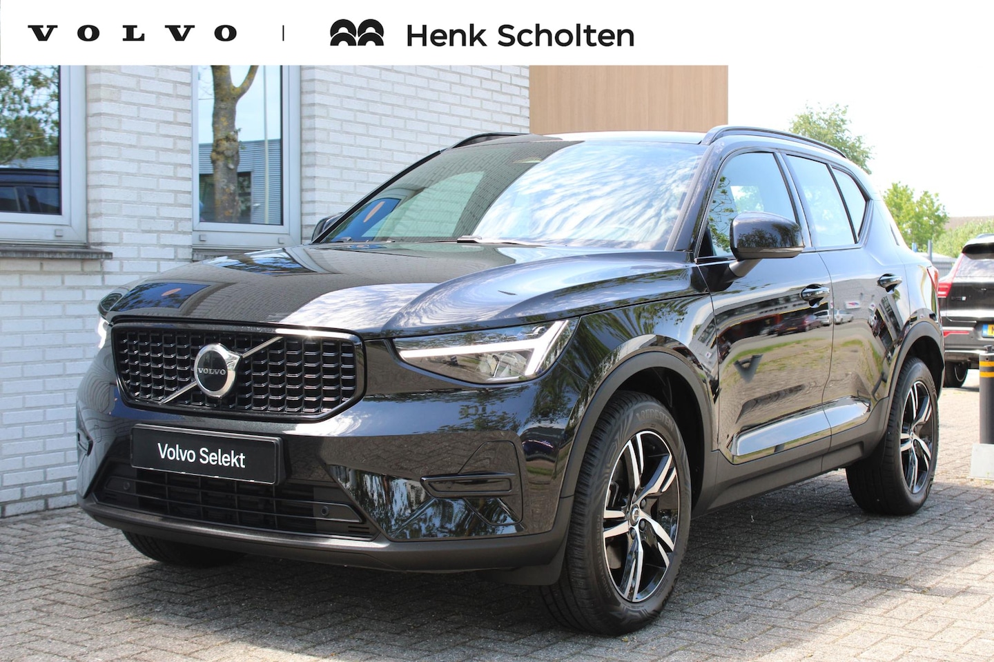 Volvo XC40 - 2.0 B4 Plus Dark 2.0 B4 Plus Dark - AutoWereld.nl