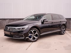 Volkswagen Passat Variant - 1.4 TSI PHEV GTE Business | Pano | Elek. Trekhaak | Head-Up | Carplay | LED | Camera | Nav