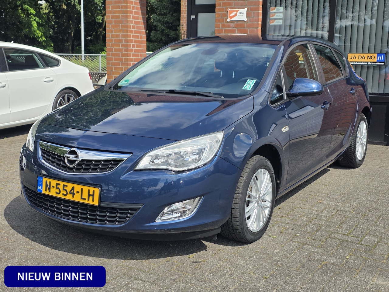 Opel Astra - 1.4 Selection Lage Km/Climate/Elek. pakket/Nieuwe APK - AutoWereld.nl