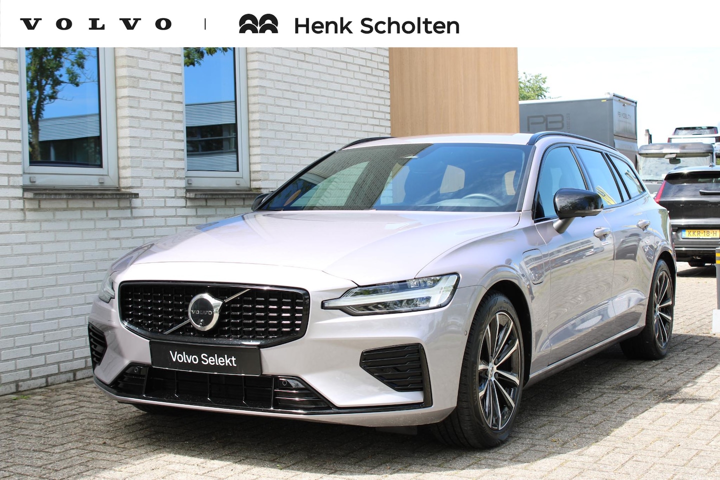 Volvo V60 - 2.0 T6 Plug-in hybrid AWD Plus Dark 2.0 T6 Plug-in hybrid AWD Plus Dark - AutoWereld.nl