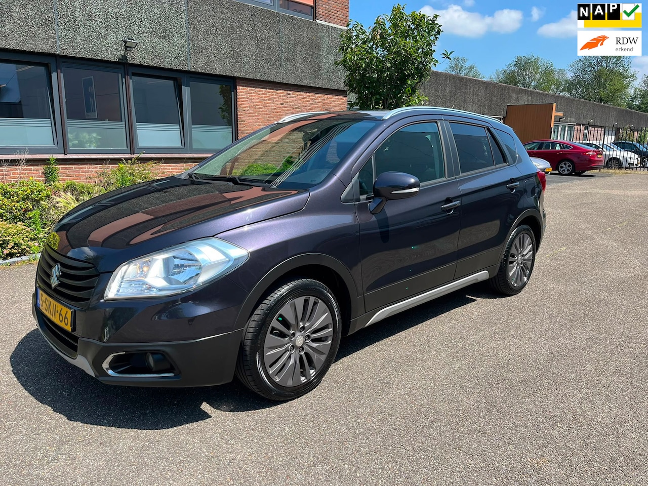 Suzuki SX4 S-Cross - 1.6 Exclusive Trekhaak Panorama Boekjes Airco N.A.P - AutoWereld.nl