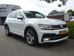 Volkswagen Tiguan - 1.4 TSI R-Line Connected Series