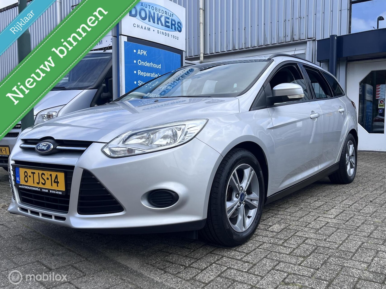 Ford Focus Wagon - 1.0 Edition/cruise contr/trekhaak/airco - AutoWereld.nl