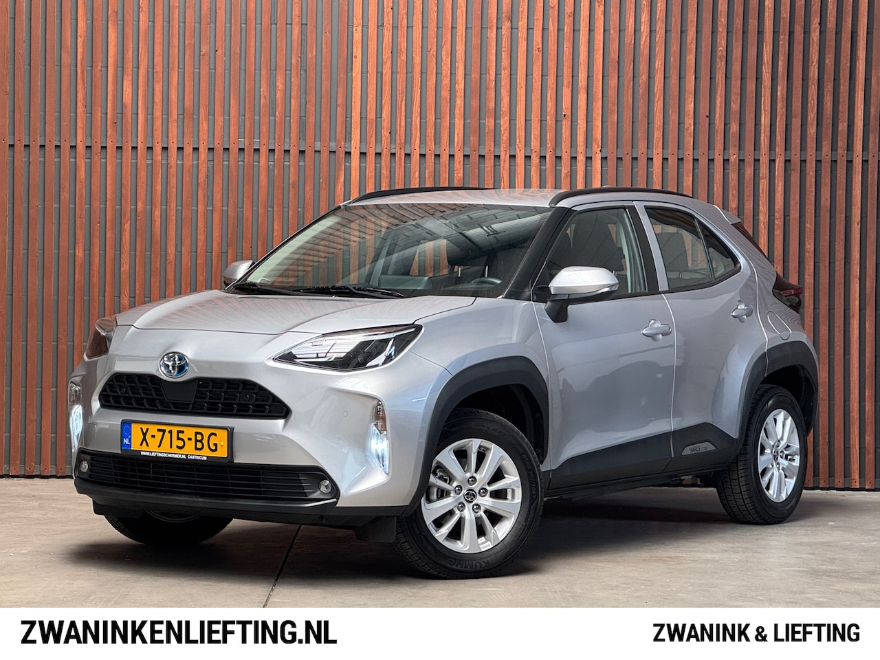Toyota Yaris Cross - 1.5 Hybrid Business NAVI-CAMERA-CARPLAY-PDC-CLIMA-CRUISE - AutoWereld.nl