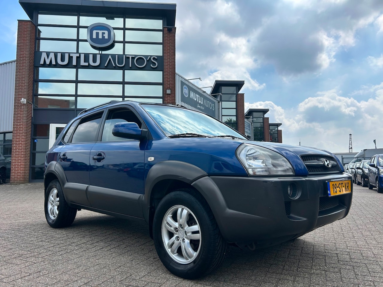 Hyundai Tucson - 2.0i Style World Cup edition Leder NAP Airco APK - AutoWereld.nl