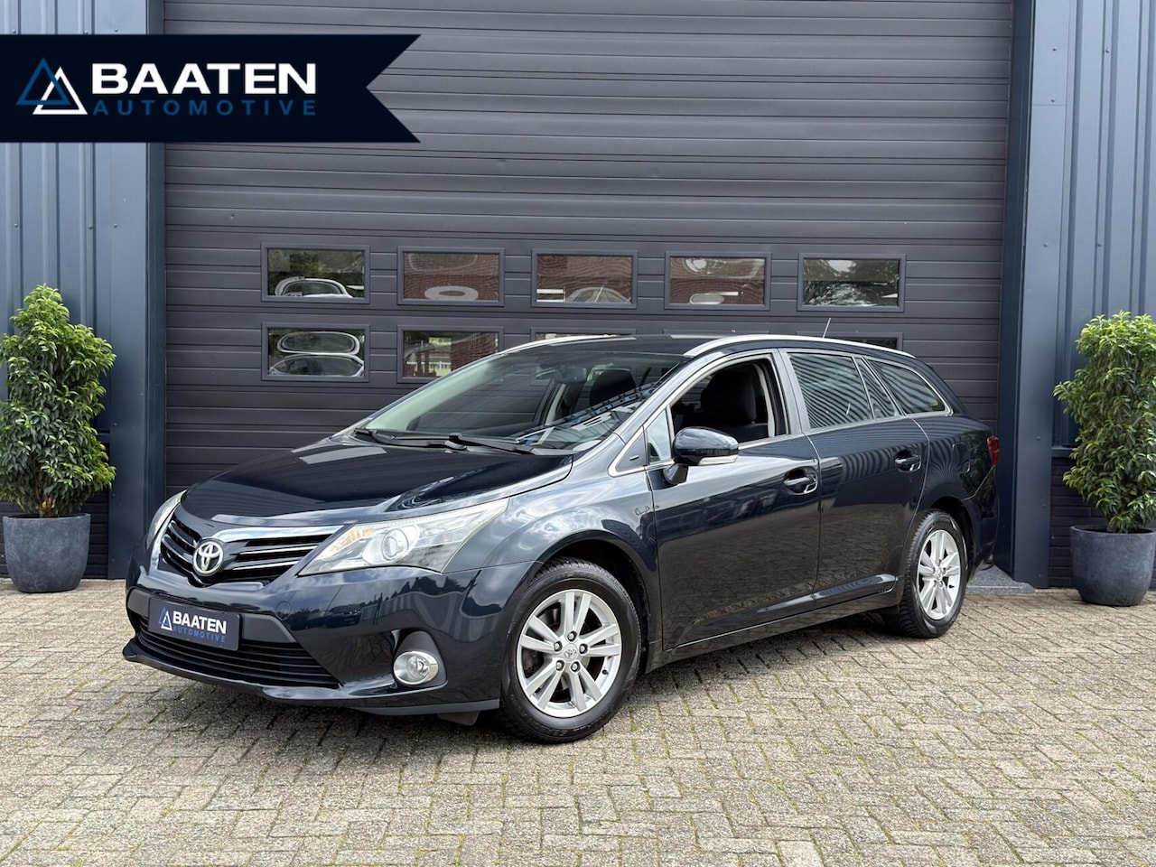 Toyota Avensis Wagon - 1.8 VVTi|Facelift|1e eig.|Camera|Navi|BT - AutoWereld.nl