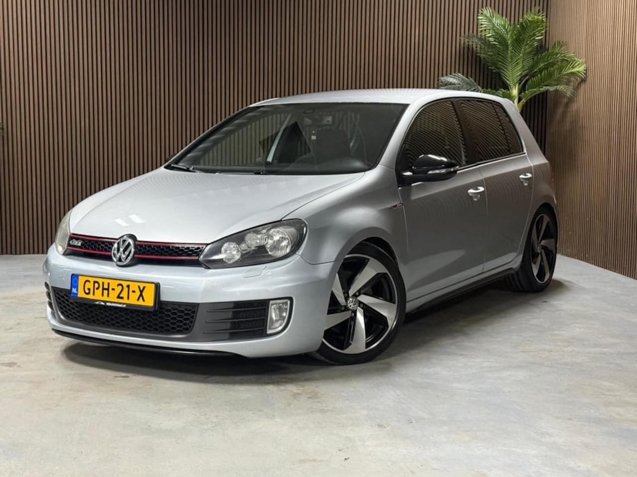 Volkswagen Golf - 2.0 GTI 2.0 GTI - AutoWereld.nl