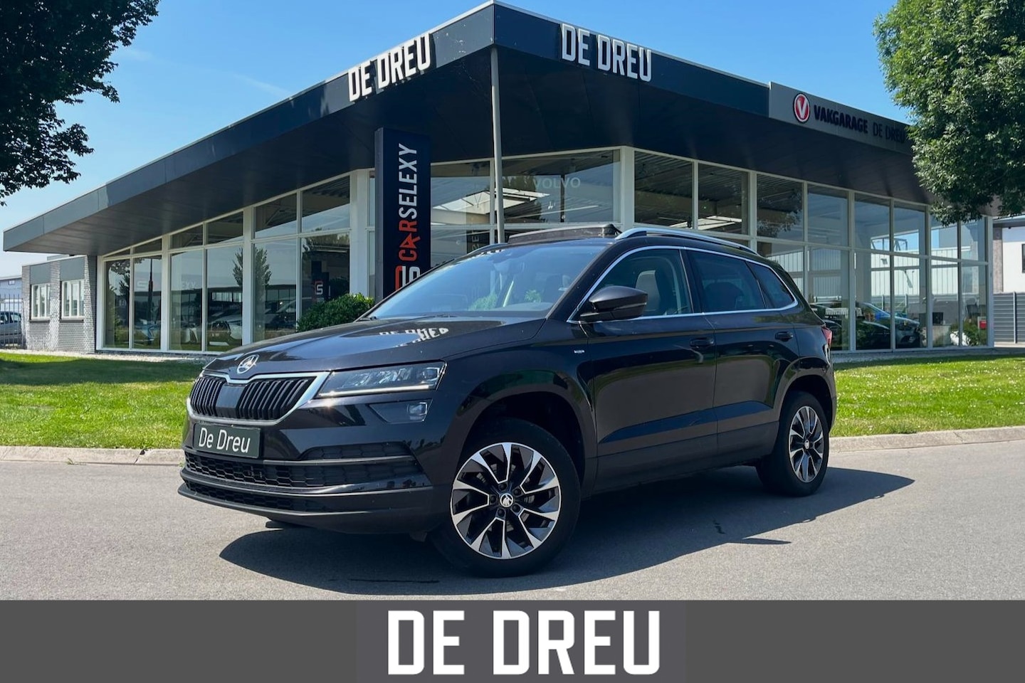 Skoda Karoq - 1.5 TSI 150pk Style | TREKHAAK | PANO| CAMERA | ADAPTIVE | - AutoWereld.nl