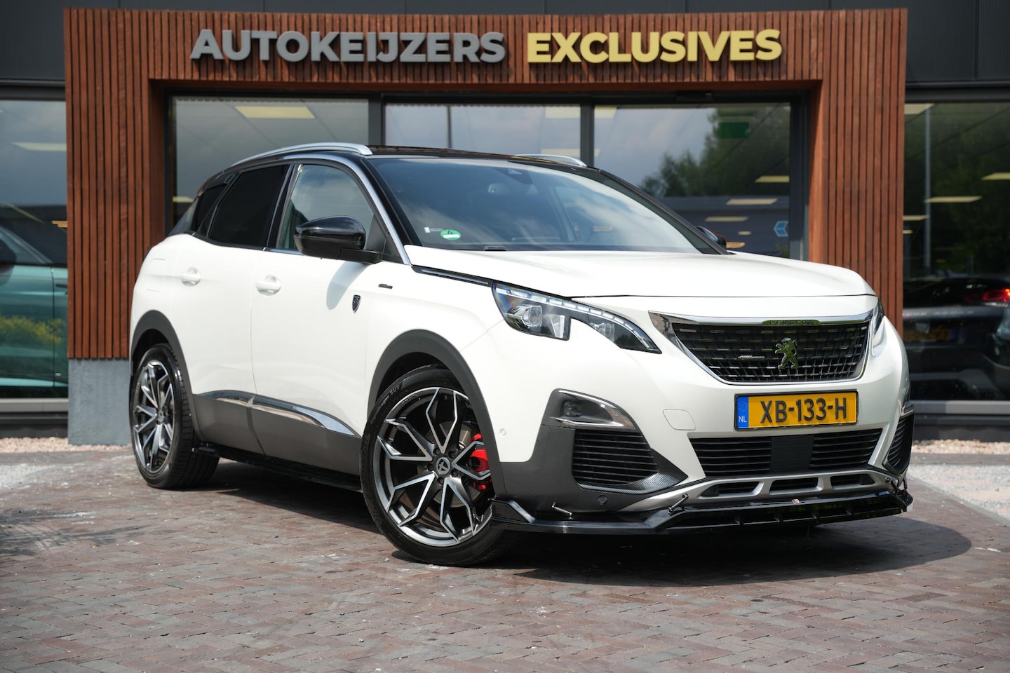 Peugeot 3008 - 1.2 PureTech GT Line 1.2 PureTech GT Line - AutoWereld.nl
