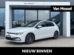 Volkswagen Golf - 1.4 eHybrid Style | PANORAMADAK | TREKHAAK | STOEL-STUUR VERWARMING | CAMERA | ADAPTIEF CR