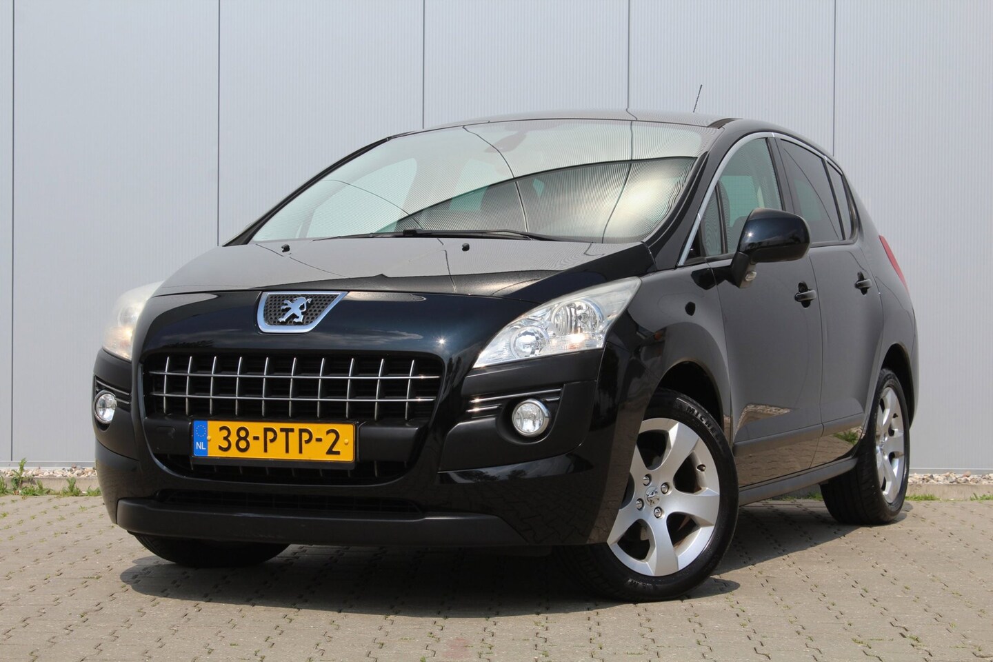 Peugeot 3008 - 1.6 VTi ST | Panorama dak | Trekhaak | Navigatie | Clima / Cruise control | PDC | NAP | AP - AutoWereld.nl