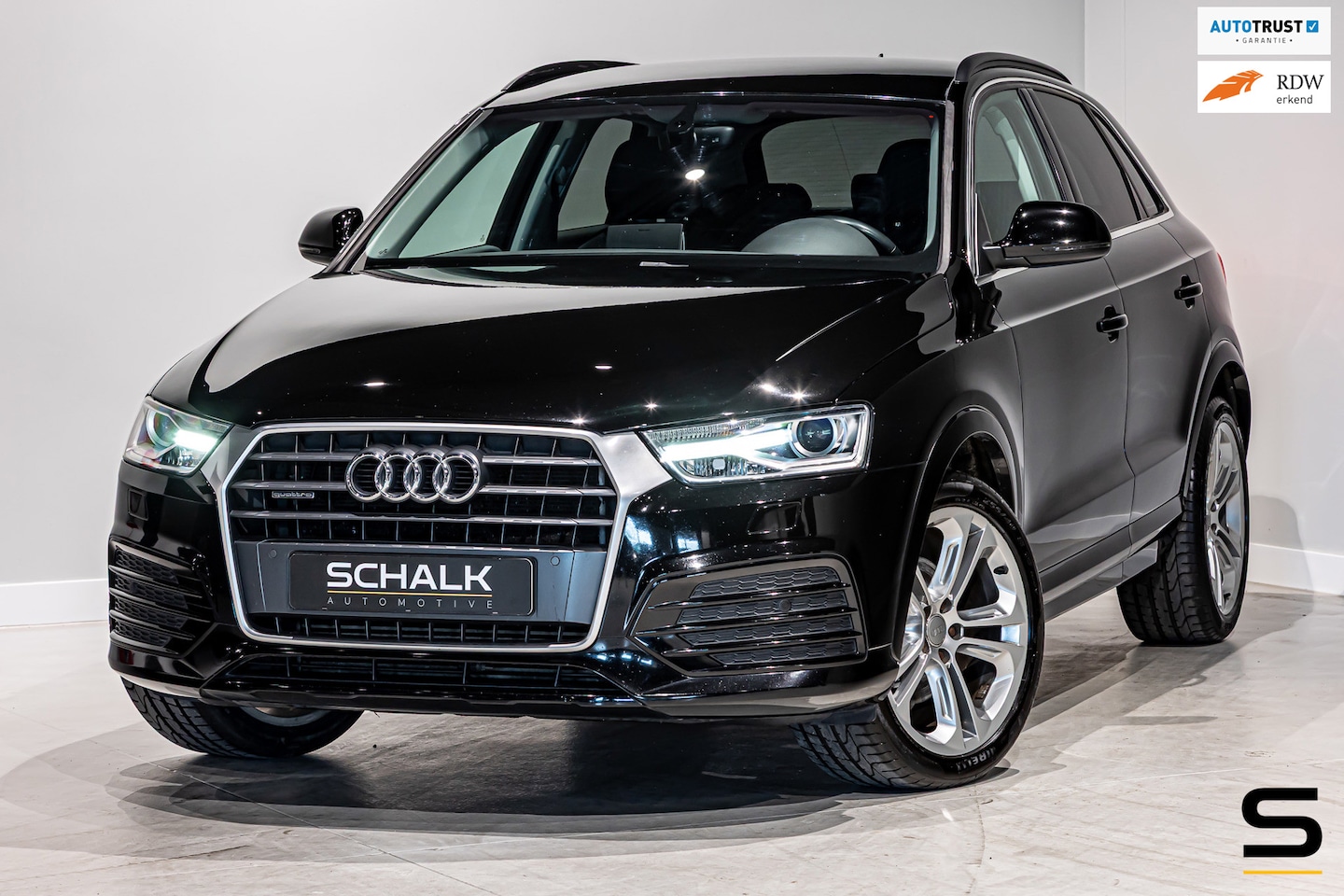 Audi Q3 - 2.0 TFSI quattro Design Pro|Xenon|S-Line|Cam|Trekhaak - AutoWereld.nl