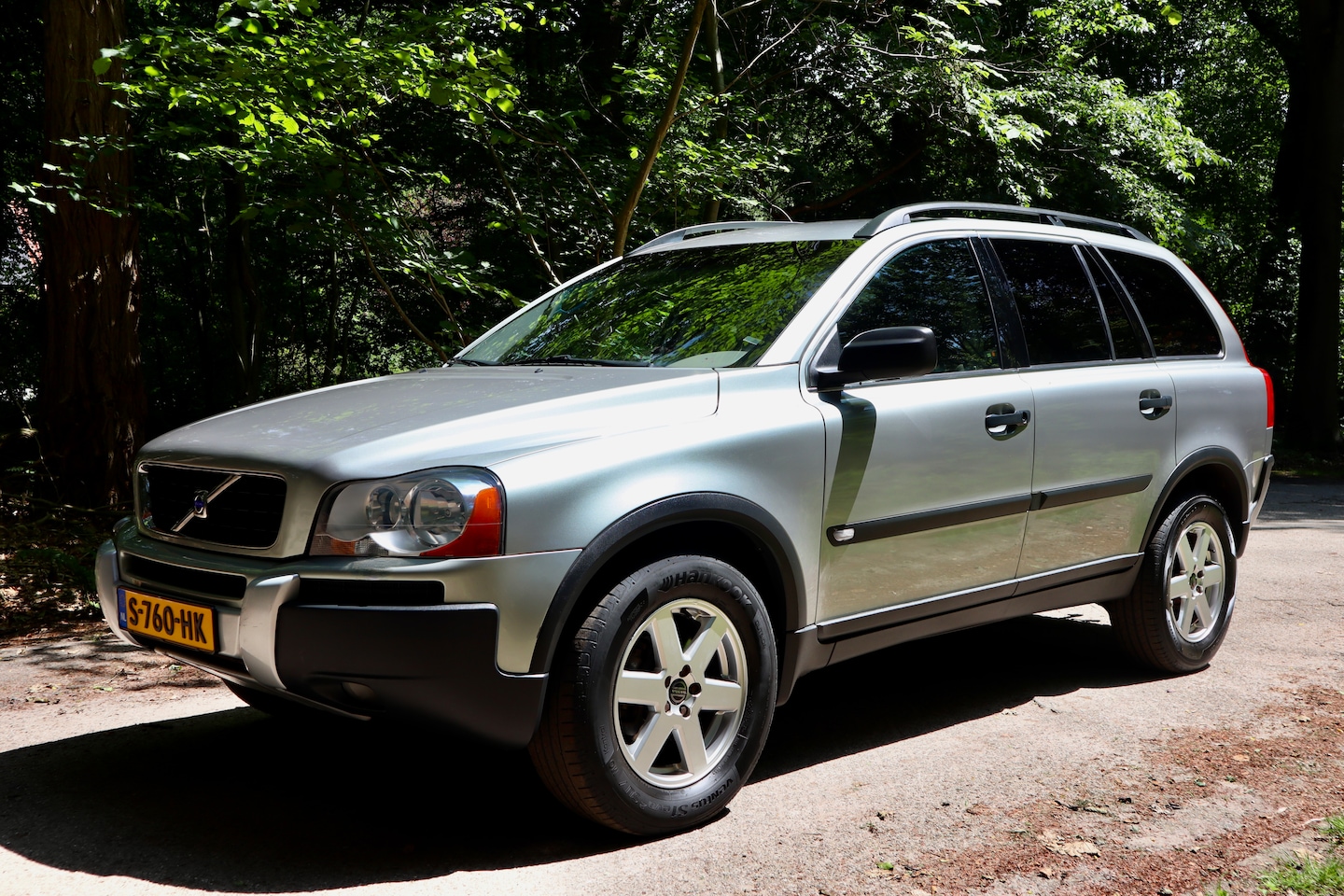 Volvo XC90 - 2.5 T | Crystal Green Metallic | Onderhoudshistorie | Youngtimer - AutoWereld.nl