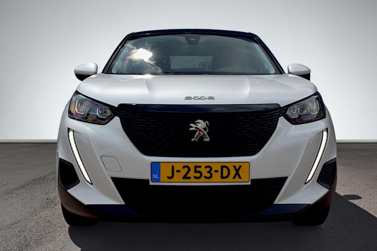 Peugeot 2008 - 1.2 PureTech Active 1.2 PureTech Active, Trekhaak, Apple car play, Airco, Cruise