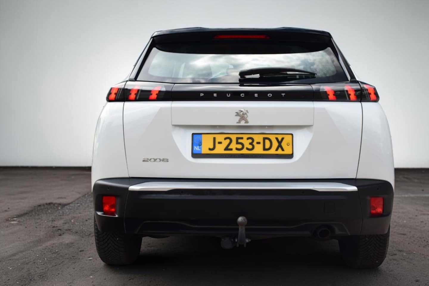 Peugeot 2008 - 1.2 PureTech Active 1.2 PureTech Active, Trekhaak, Apple car play, Airco, Cruise