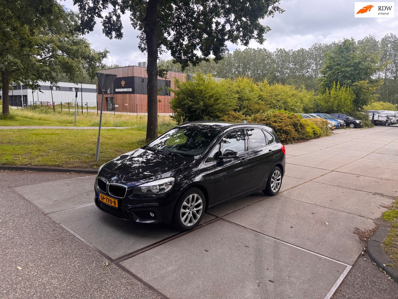 BMW 2-serie Active Tourer - 218d Essential Clima.Navi.Pano - AutoWereld.nl