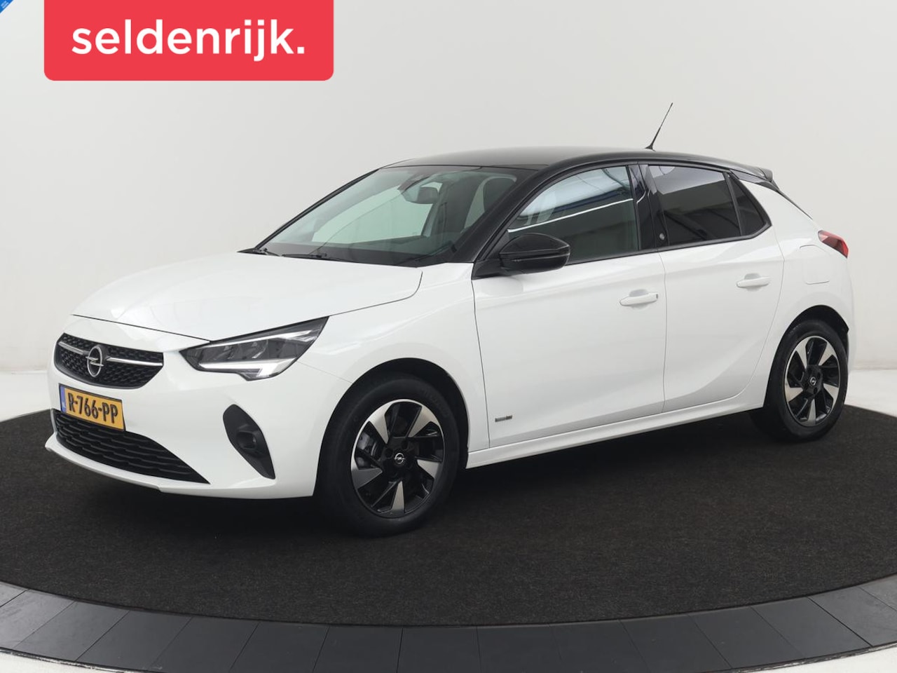 Opel Corsa-e - Edition 50 kWh | SOH 93,1% | PHEV | Carplay | Camera | Parkeerhulp | Cruise control | Clim - AutoWereld.nl
