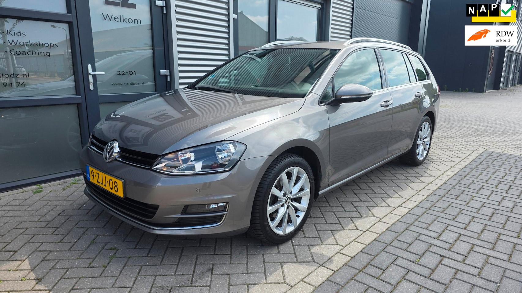 Volkswagen Golf Variant - 1.6 TDI Business Edition 1.6 TDI Business Edition - AutoWereld.nl
