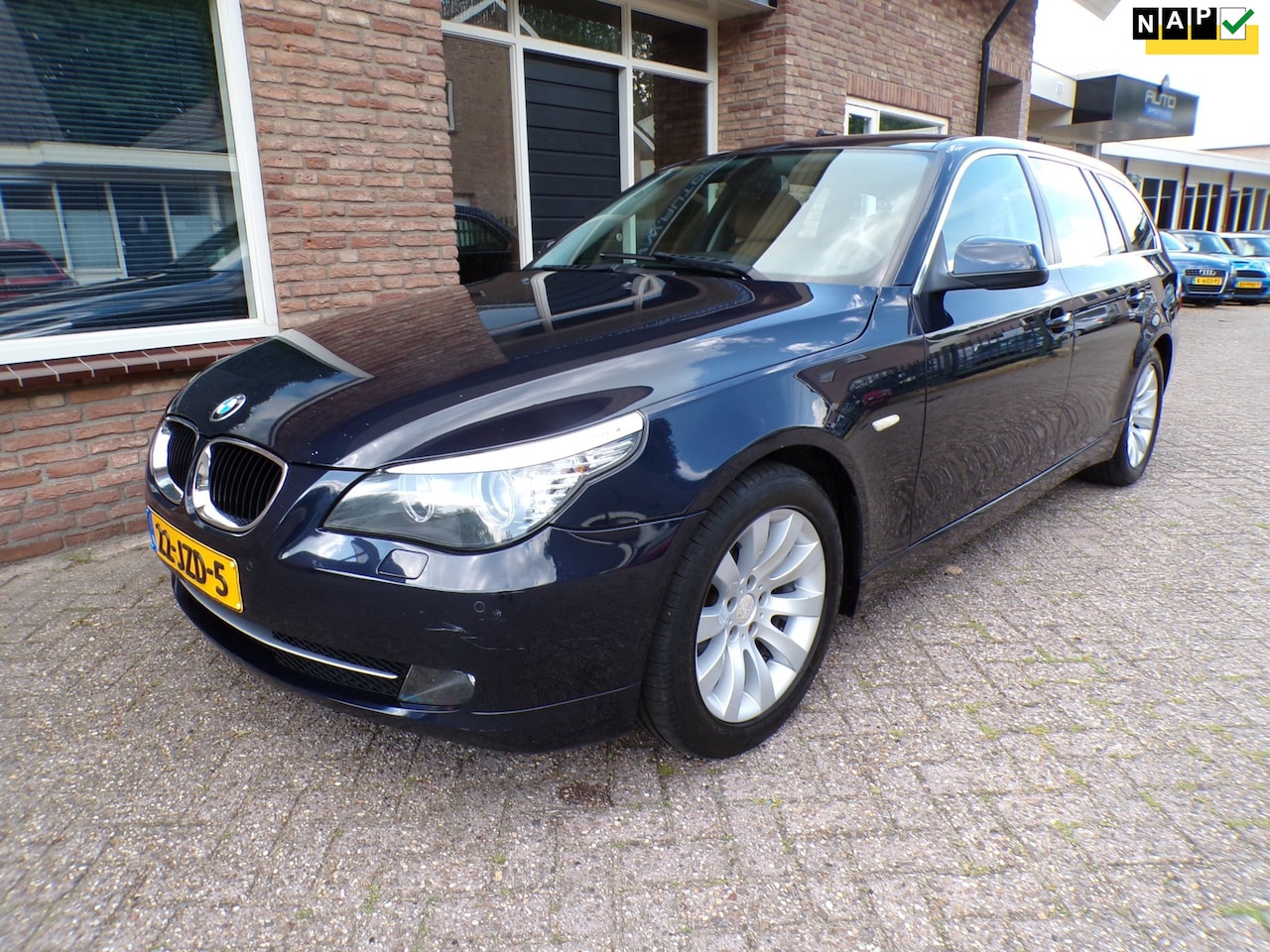 BMW 5-serie Touring - 520i Corporate Lease Business Line Edition I - AutoWereld.nl