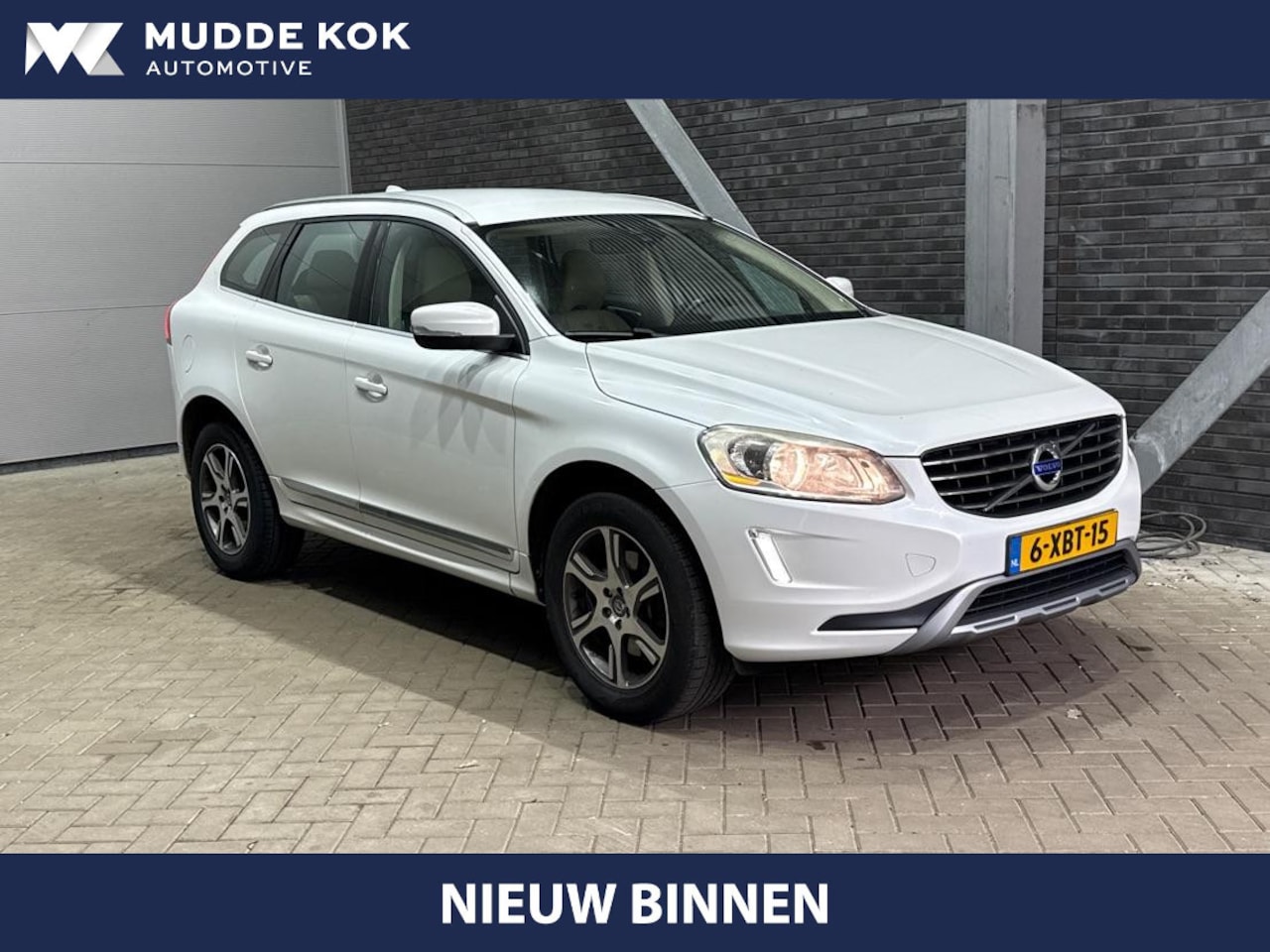 Volvo XC60 - 2.0 T5 FWD Summum | Automaat | Trekhaak | Leder | Stoelverwarming | Memory - AutoWereld.nl