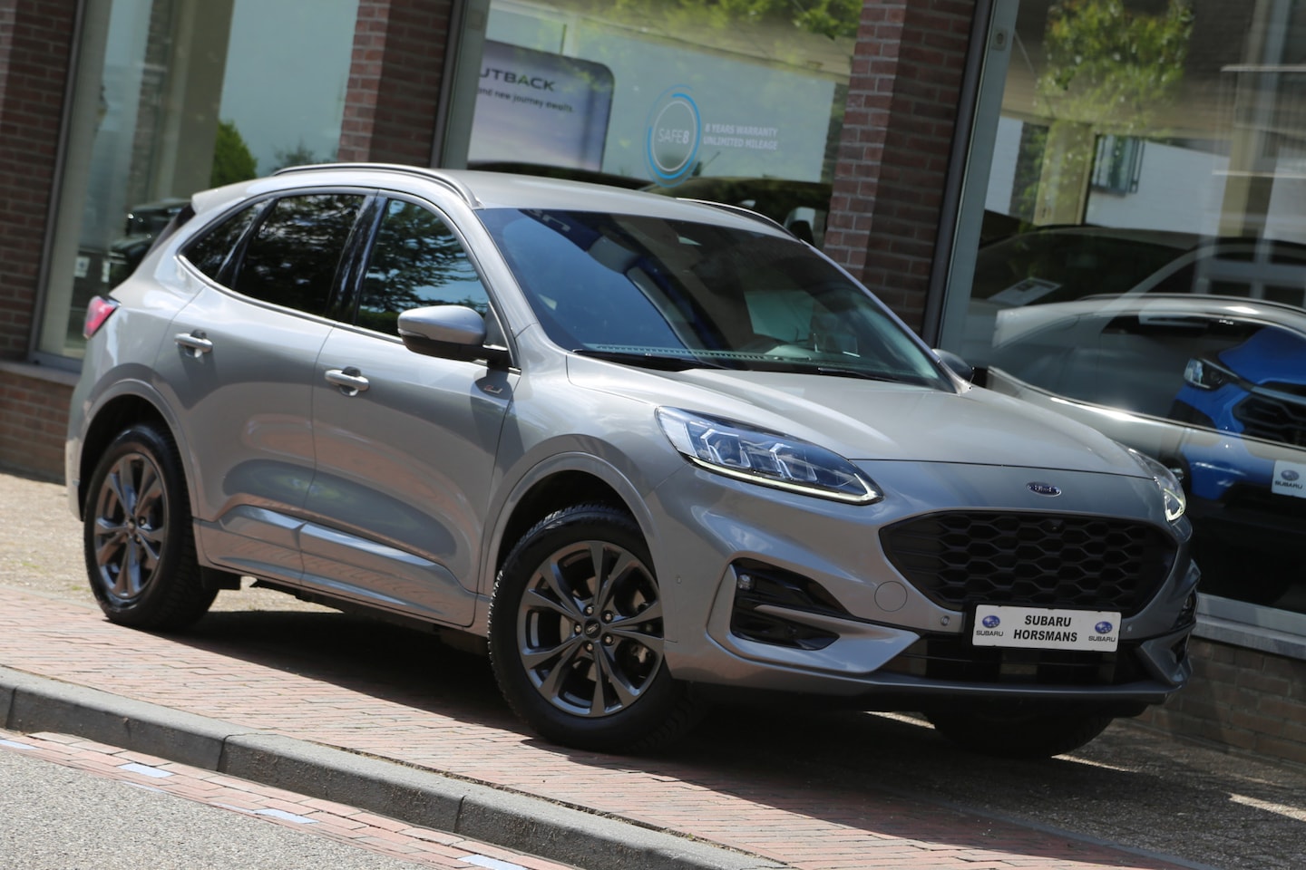 Ford Kuga - 2.5 PHEV ST-Line Navi LED - AutoWereld.nl
