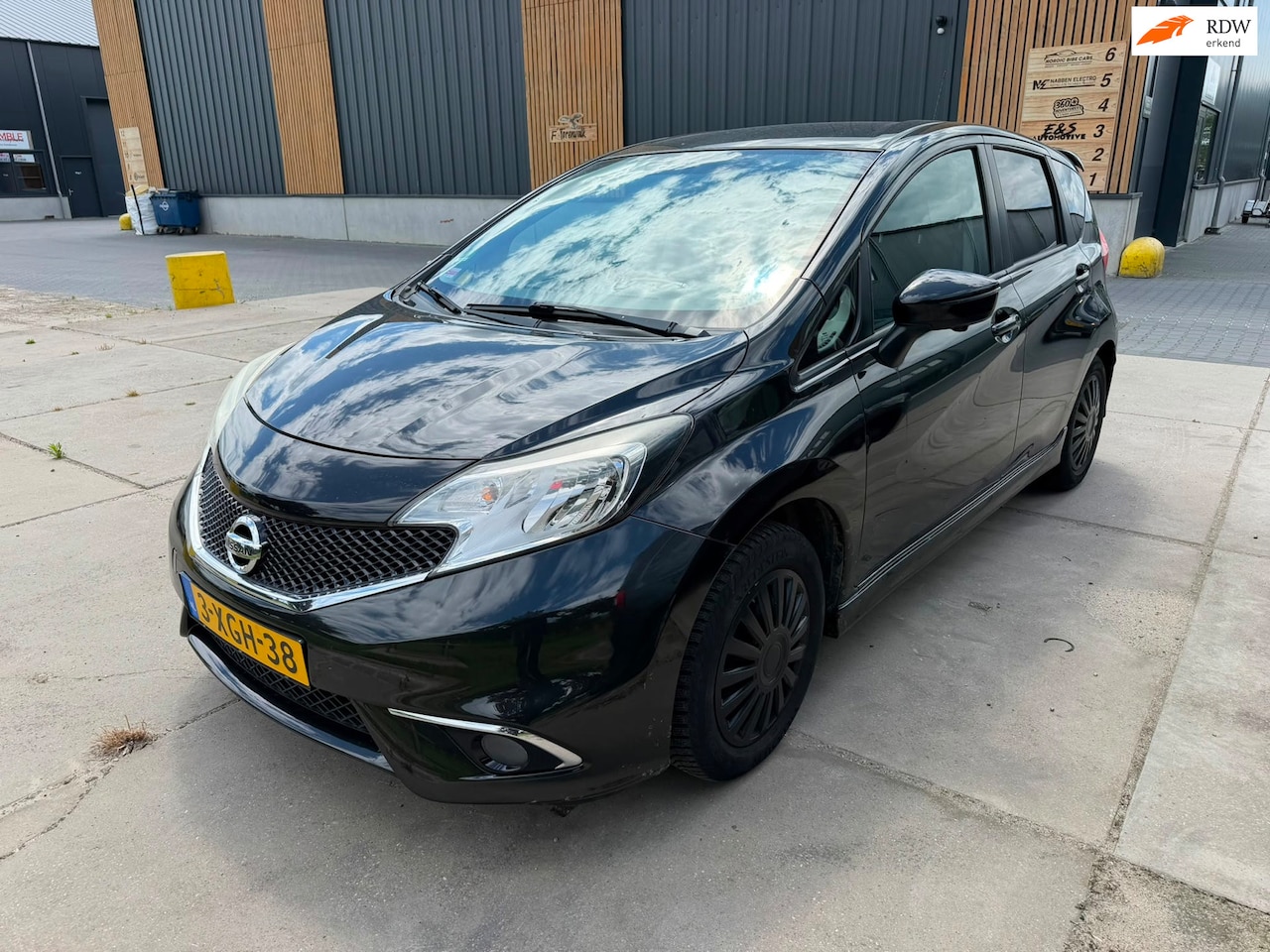 Nissan Note - 1.2 DIG-S Acenta 1.2 DIG-S Acenta - AutoWereld.nl