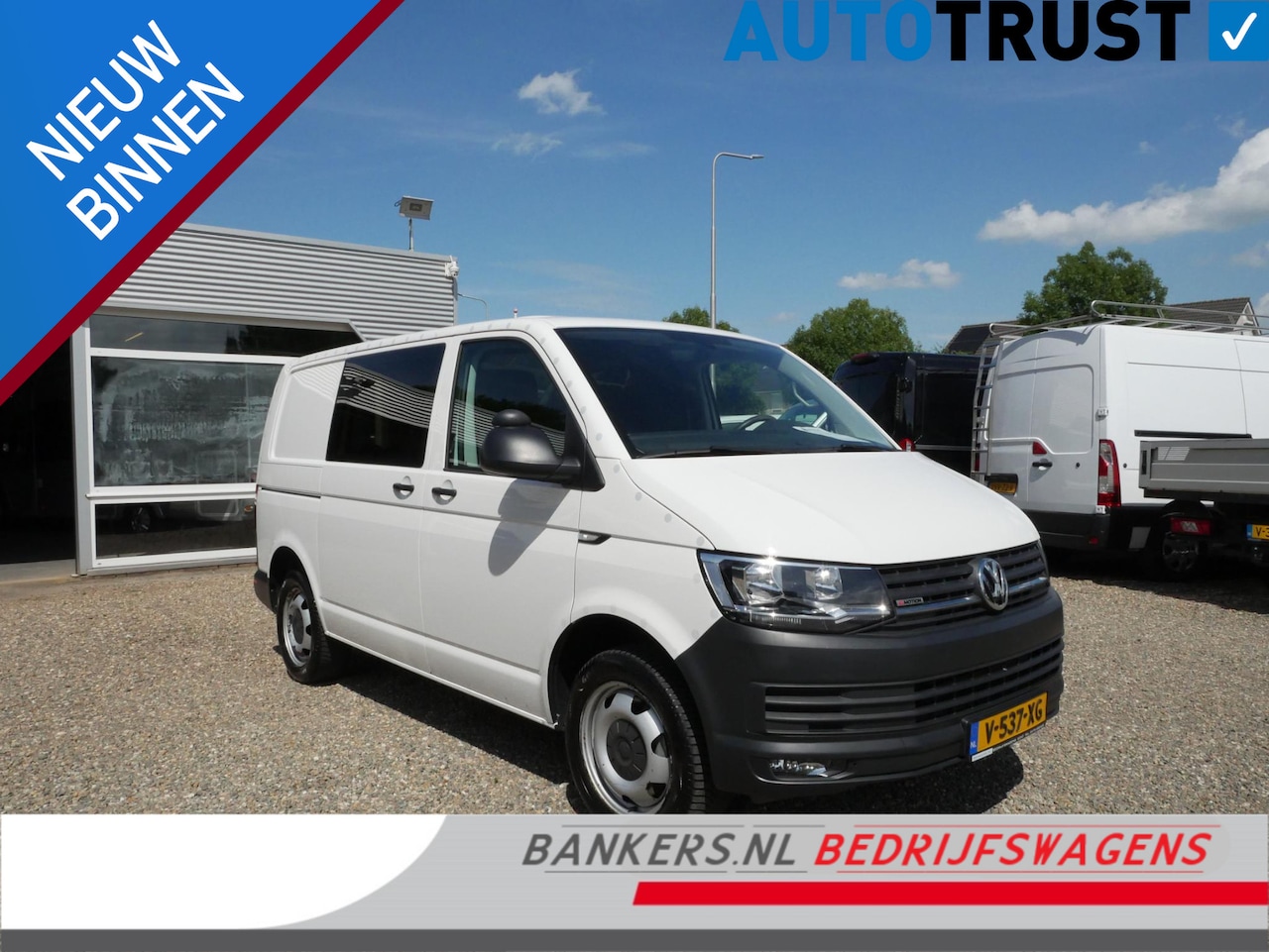 Volkswagen Transporter - 2.0 TSI 204PK, L1, 4Motion, Benzine, DSG, 2 x Schuifdeur - AutoWereld.nl