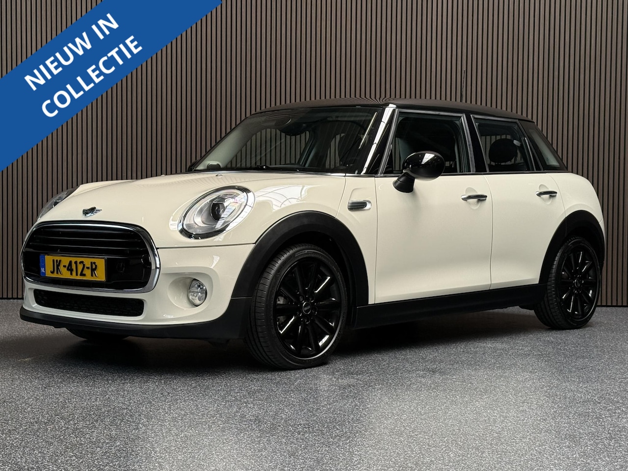 MINI 5-Deurs - 1.5 Cooper Serious Business Automaat | NL Auto | Keyless | Harman/Kardon - AutoWereld.nl