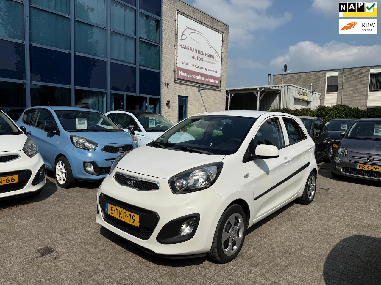 Kia Picanto - 1.2 CVVT ISG Comfort Pack 1.2 CVVT ISG Comfort Pack 5-drs, TREKHAAK, Airco, APK 07/27 - AutoWereld.nl