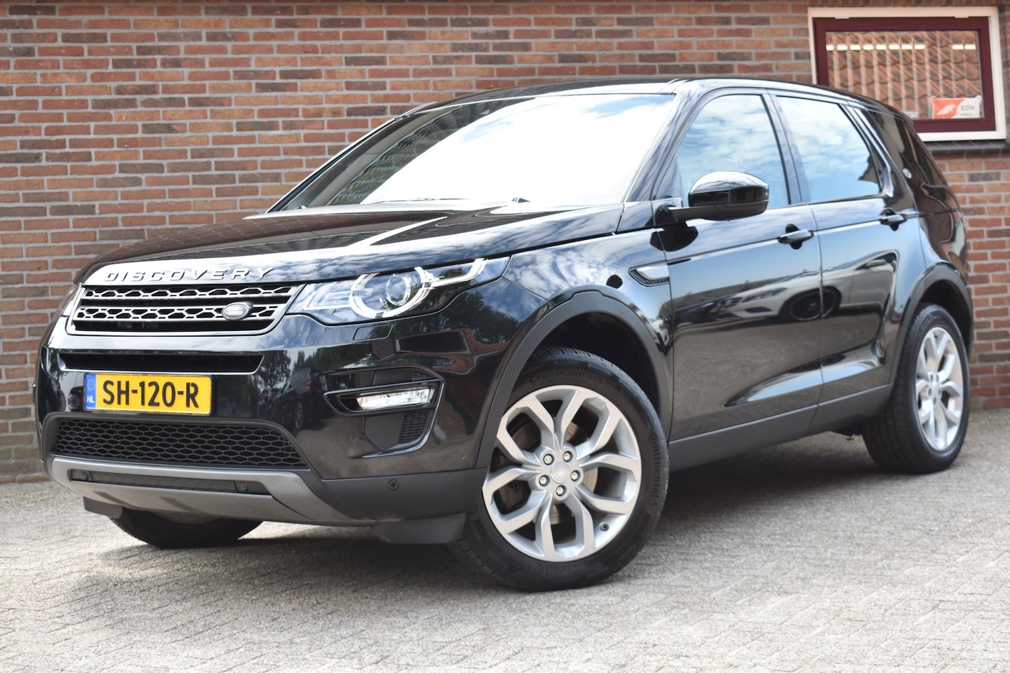 Land Rover Discovery Sport - 2.0 TD4 Urban Series SE TURBO FLUIT!! '18 Pano Clima Leder Navi Cruise - AutoWereld.nl