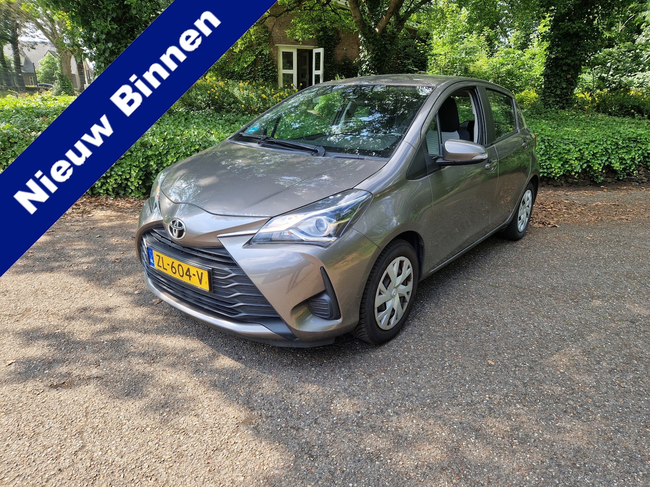 Toyota Yaris - 1.0 VVT-i 1.0 VVT-i, 5 drs, 1 eig., 2019, 72989km - AutoWereld.nl