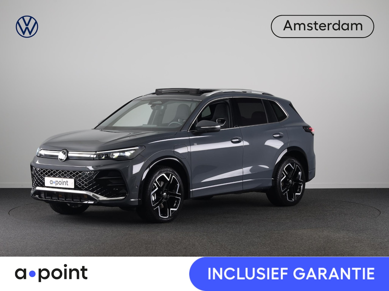 Volkswagen Tiguan - 1.5 eHybrid R-Line Edition 204 PK PHEV | Panorama dak | Comfort pakket | Navigatie | Parke - AutoWereld.nl