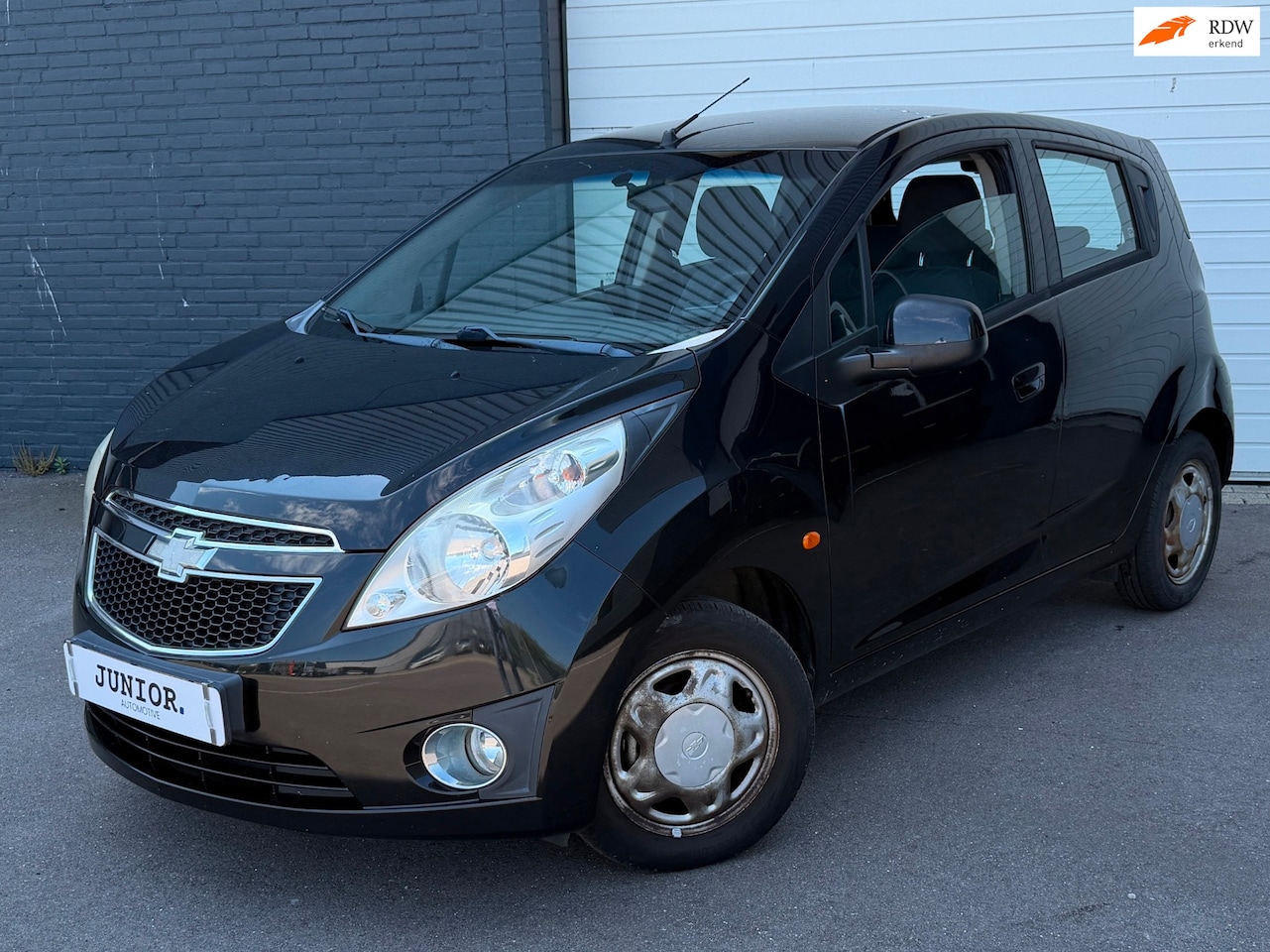 Chevrolet Spark - 1.0 16V LE LAGEKILOMETERSTAND/5DEURS/AIRCO - AutoWereld.nl