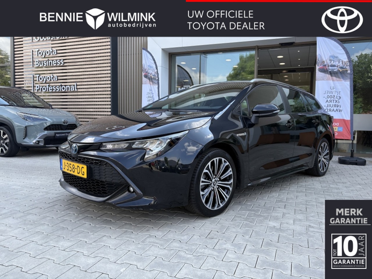 Toyota Corolla Touring Sports - 2.0 Hybrid Dynamic | Trekhaak | All Seasons - AutoWereld.nl