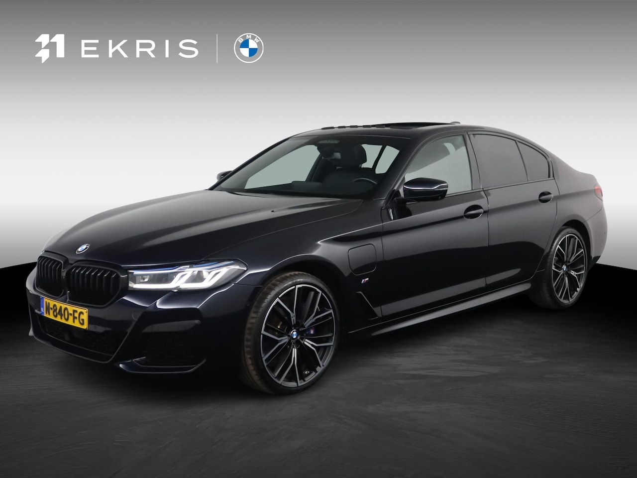 BMW 5-serie - 520e Business Edition Plus | Panorama dak | Voorstoelen verwarmd | Driving Assistant Profe - AutoWereld.nl