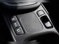 Toyota Yaris Cross - 1.5 Hybrid Adventure, Parkeersensoren, BSM, Apple Carplay / Android Auto