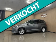 Volkswagen Touran - 1.2 TSI Comfortline * 7 Persoons / Trekhaak / Navigatie / Camera / NL Auto