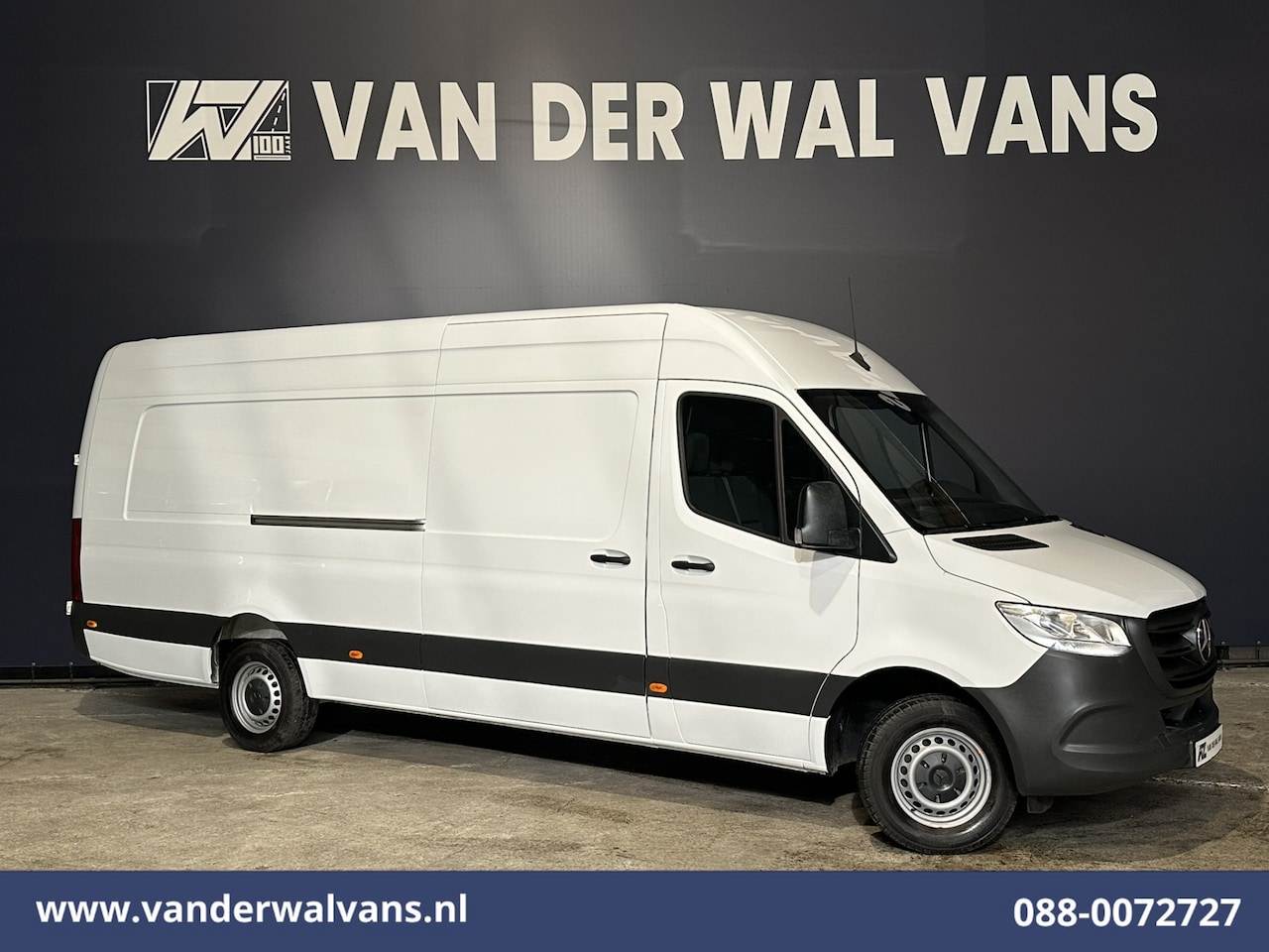Mercedes-Benz Sprinter - 317 CDI 170pk L4H2 Supermaxi Euro6 Airco | Camera | Apple Carplay | Android Auto 270 Grade - AutoWereld.nl