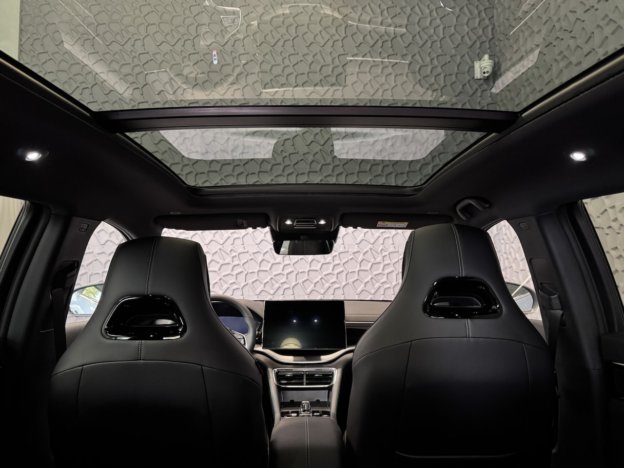 BYD Seal U - 1.5 T DM-i AWD 324PK 18,3KW DESIGN PANO HEADUP 360.CAM STOEL/STUUR VERW STOEL.VENTILATIE I - AutoWereld.nl