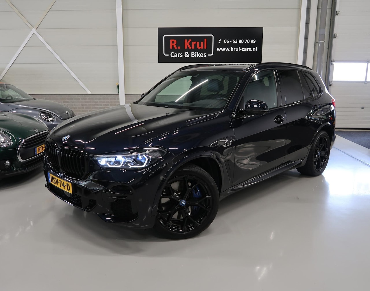 BMW X5 - xDrive45e M-Sport High Executive Laser Panoramadak Sportstoelen Carbon 360 Camera Individu - AutoWereld.nl